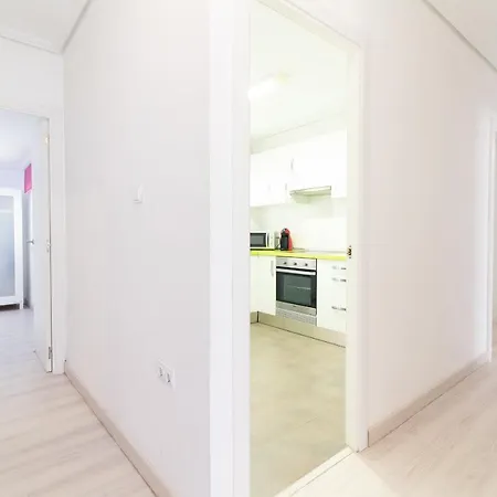 Global Properties, De 4 A 100 M De La Playa Apartment Puerto de Sagunto
